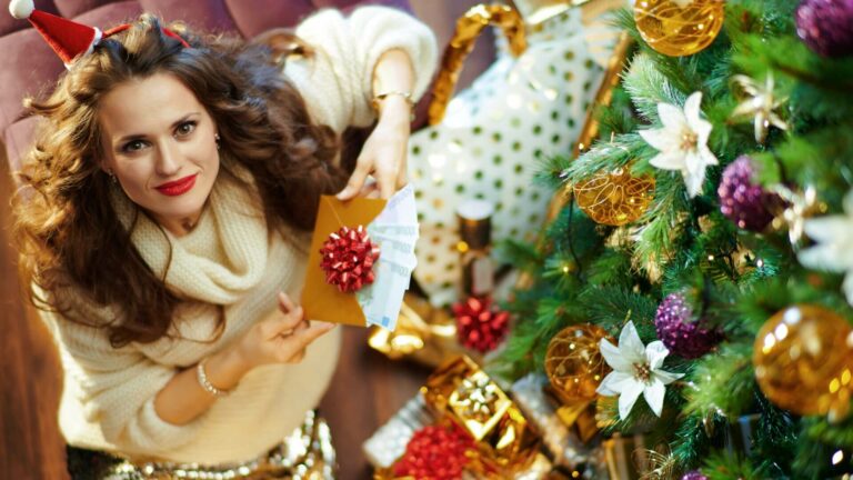 Wealth Wisdom: Smart Money Moves for Midlife Women